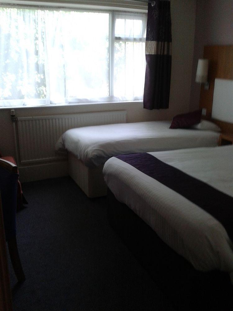 Altrincham Lodge エクステリア 写真